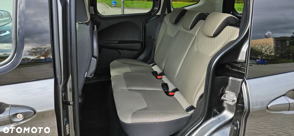 Ford Tourneo Courier 1.5 TDCi Titanium - 9