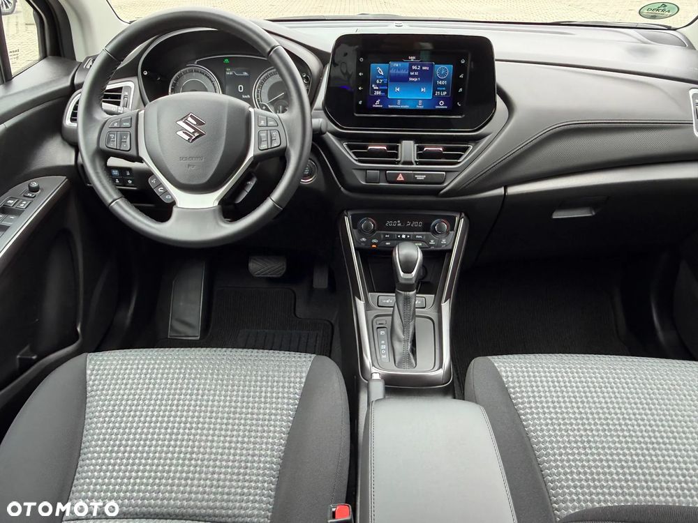 Suzuki S-Cross - 11