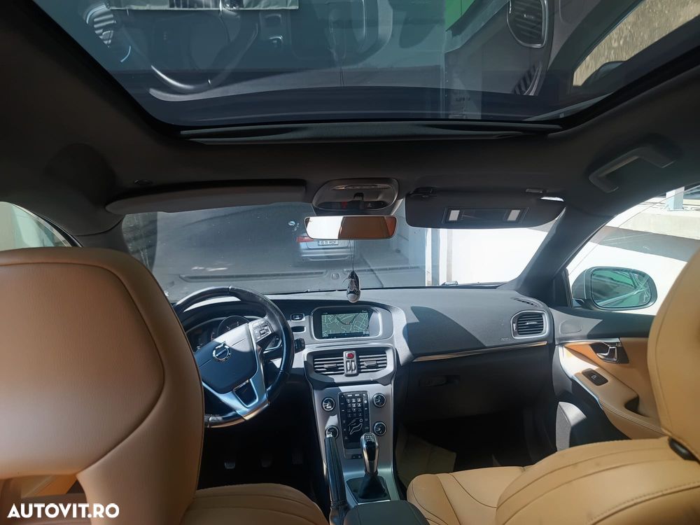 Volvo V40 D2 Inscription - 6