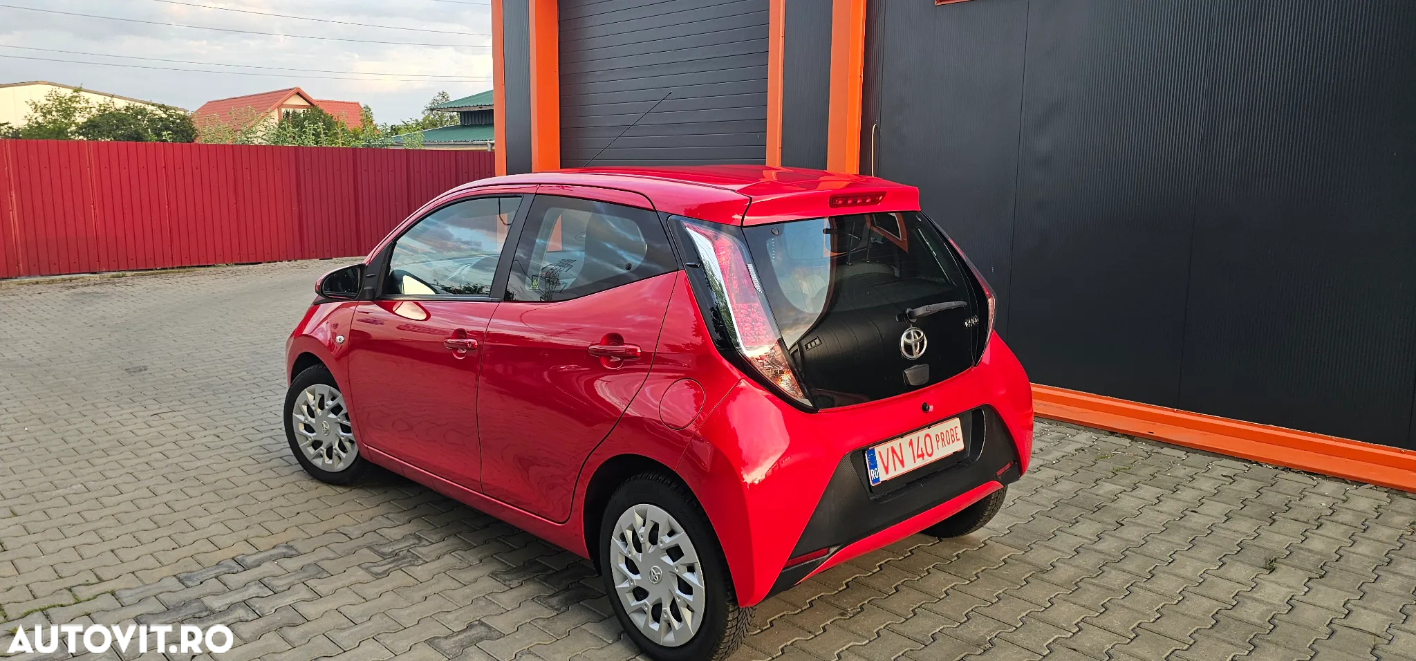 Toyota Aygo 1.0 X - cite Red - 3