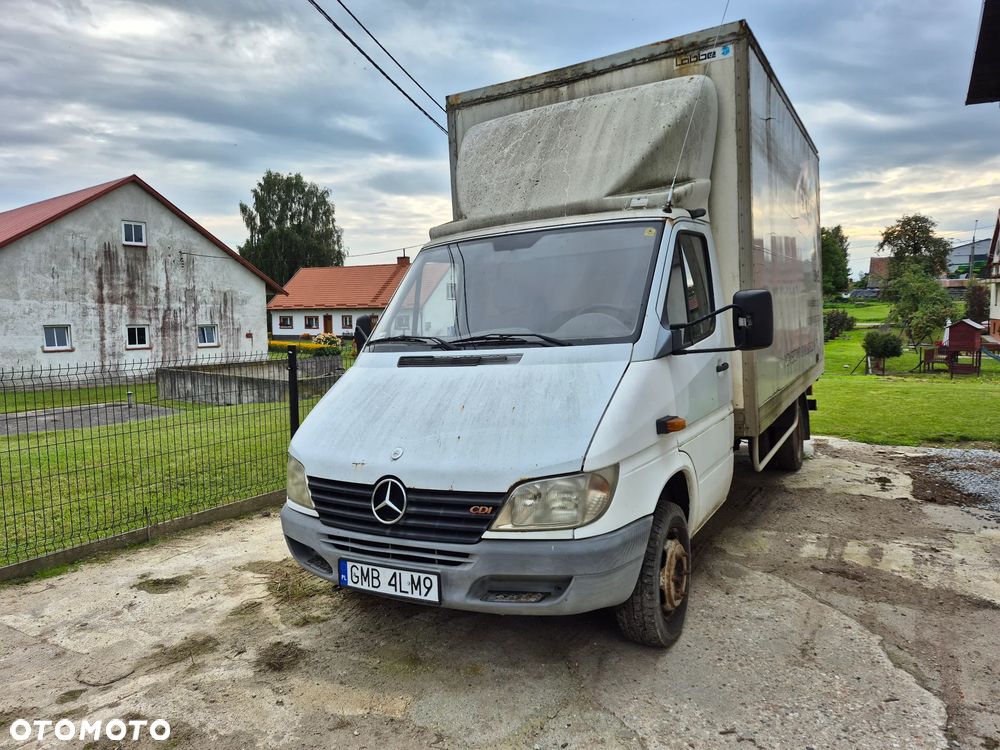 Mercedes-Benz Sprinter - 1
