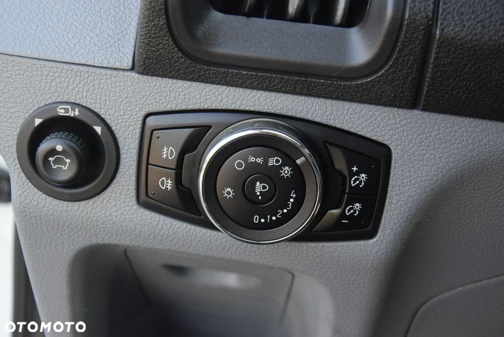 Ford Transit - 36