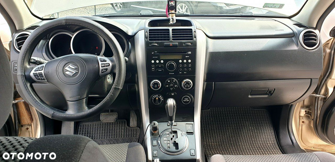 Suzuki Grand Vitara - 26