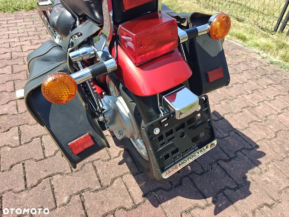 Suzuki Intruder - 29
