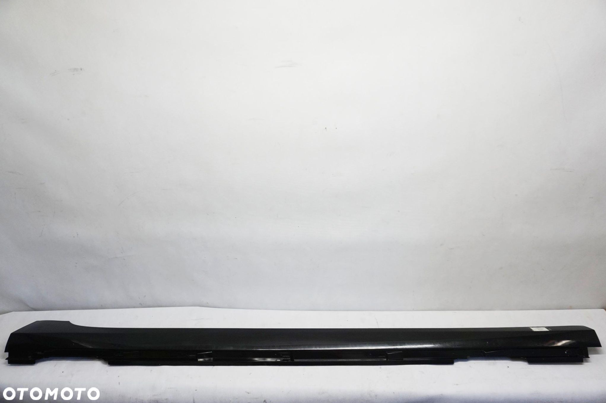 LISTWA PROGOWA PRAWA AUDI A6 C8 4K - 1