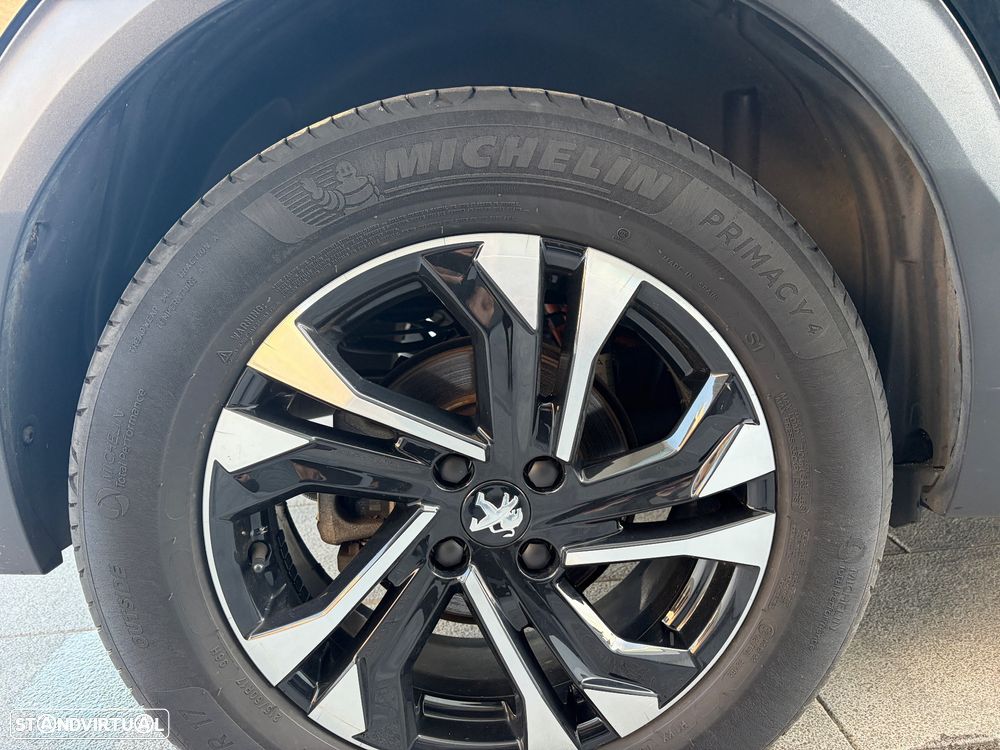Peugeot e-2008 Allure Pack - 22