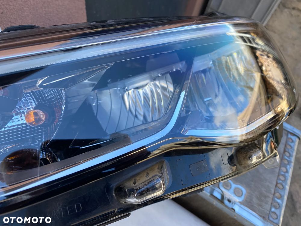 lampa golf 8 VIII full led lewa eu cała - 4