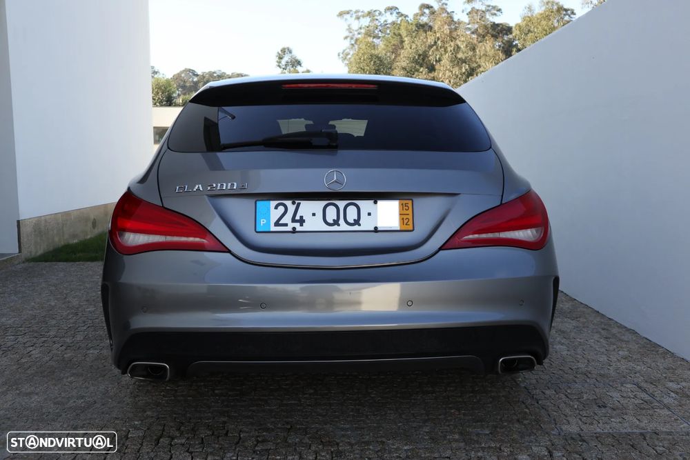 Mercedes-Benz CLA 200 d Shooting Brake AMG Line - 6