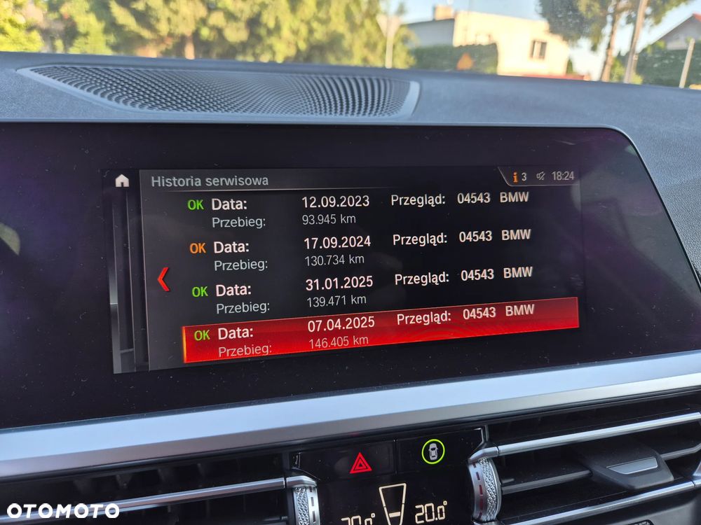 BMW Seria 3 330i Sport Line - 33