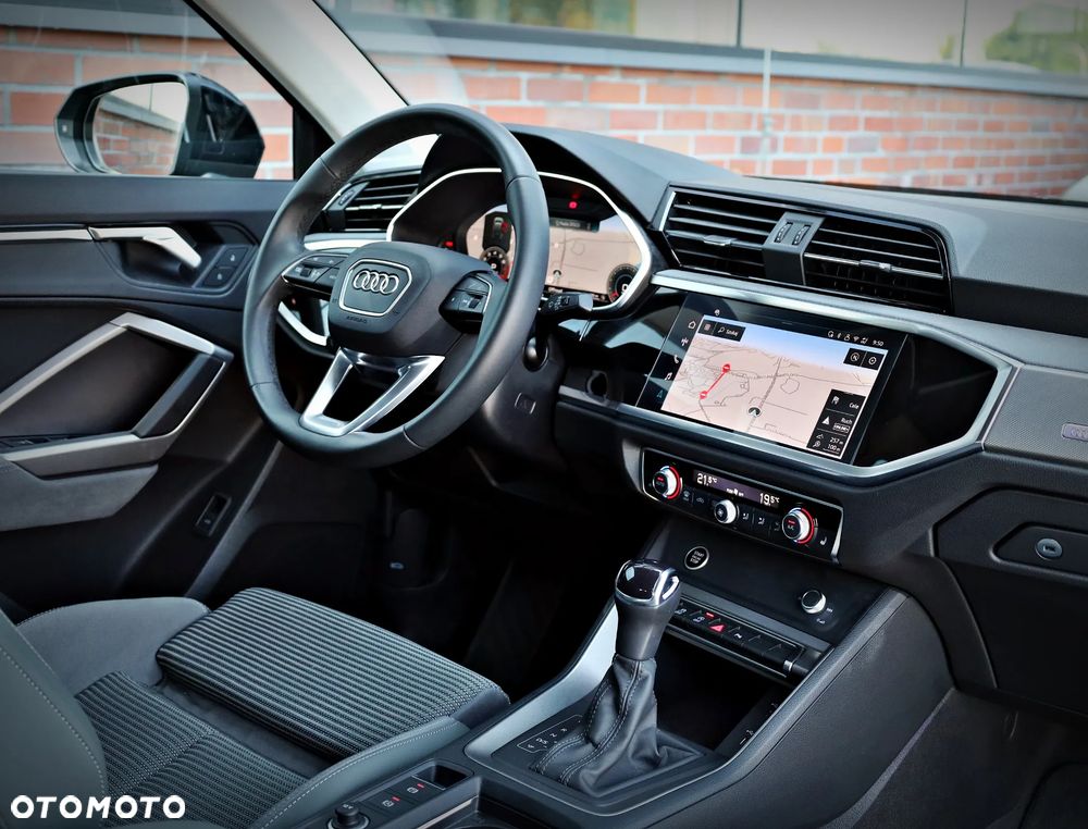Audi Q3 Sportback - 15