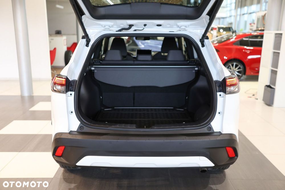 Toyota Corolla Cross - 12