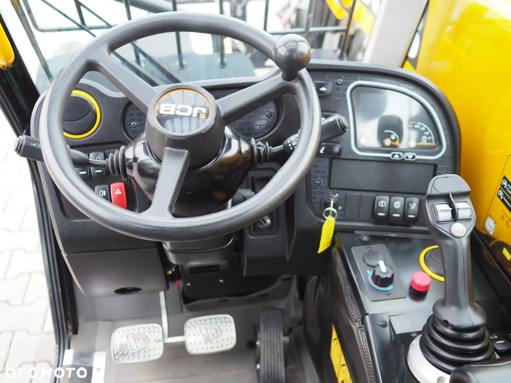 JCB 525-60 Hi-ViZ - 12