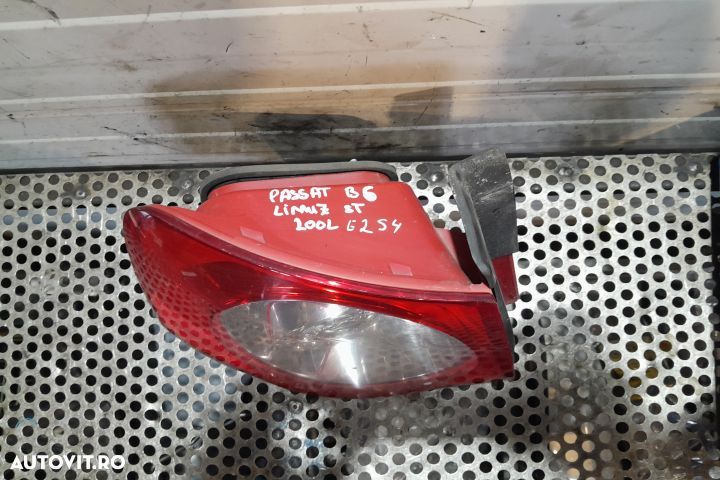 Lampa / Tripla stop stanga pe aripa Volkswagen VW Passat B6 [2005 - 2 - 2