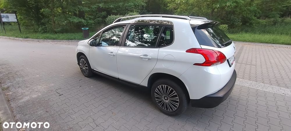 Peugeot 2008 1.2 Pure Tech Active EU6 - 12