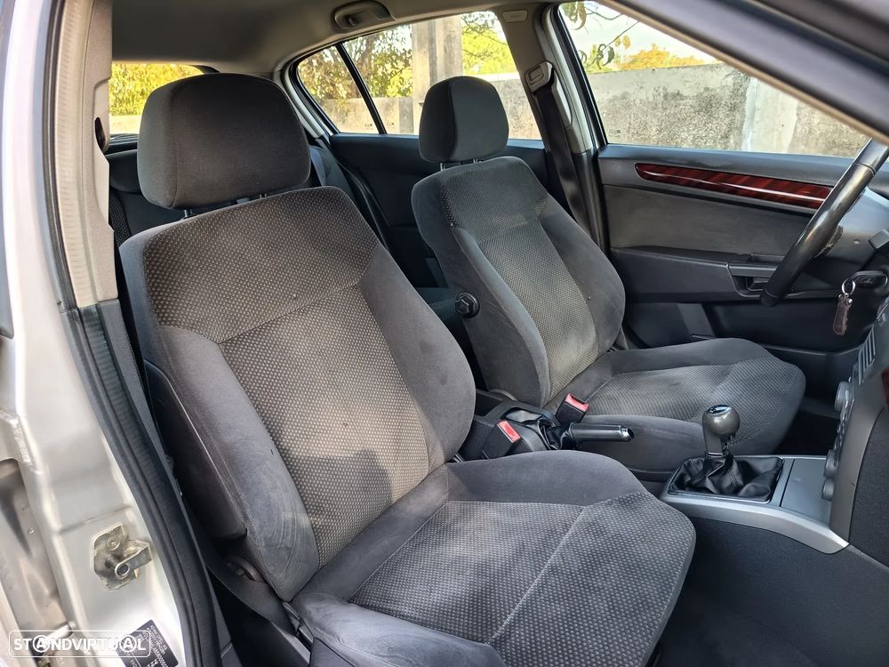 Opel Astra 1.7 CDTi Elegance - 12