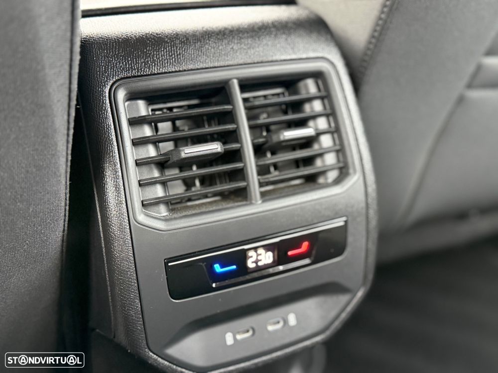 SEAT Leon ST 2.0 TDI Style - 34