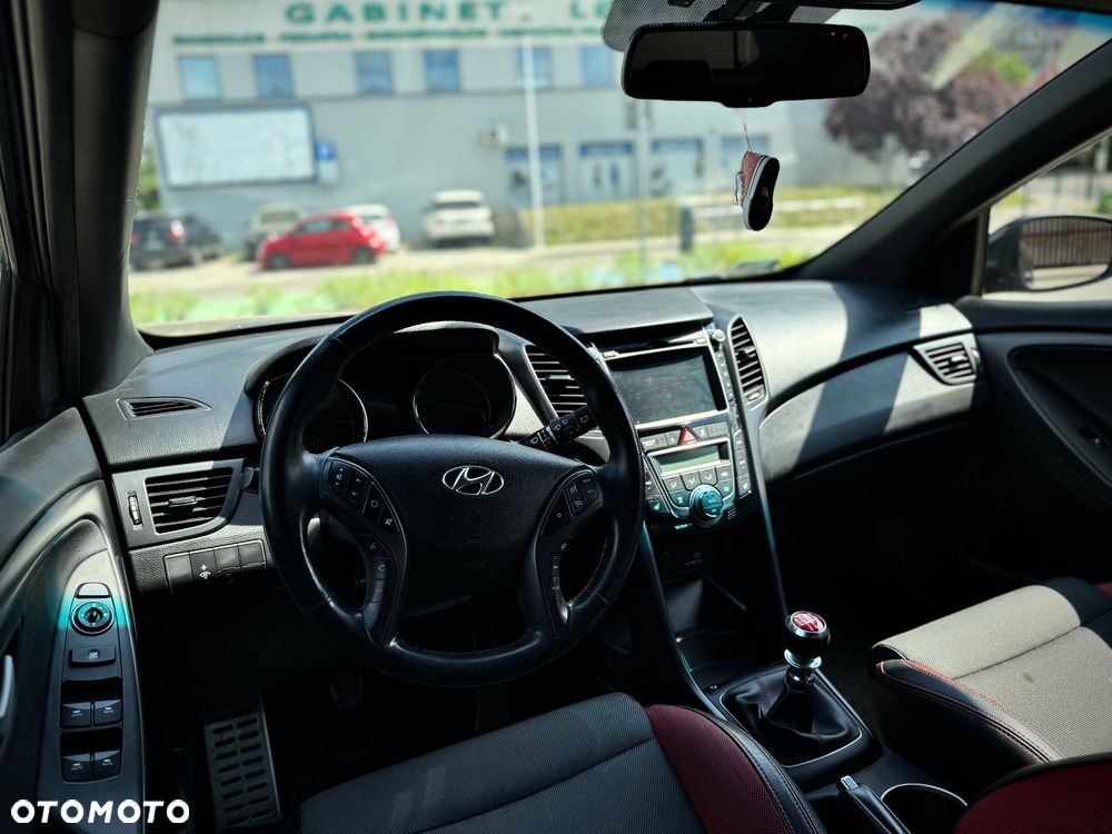 Hyundai i30 1.6 T GDI Turbo - 9