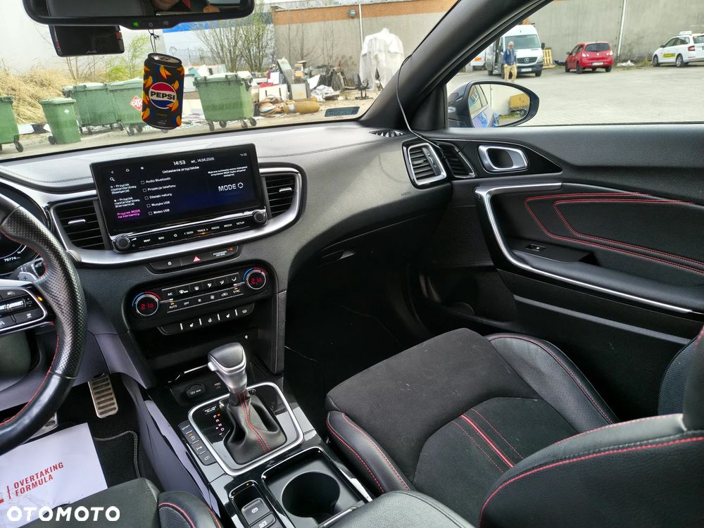 Kia ProCeed 1.6 T-GDI GT DCT - 16