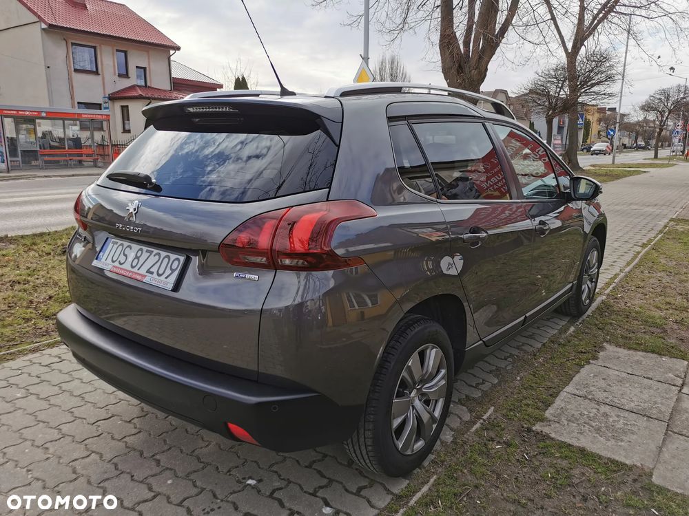 Peugeot 2008 1.2 Pure Tech Style EU6 - 6