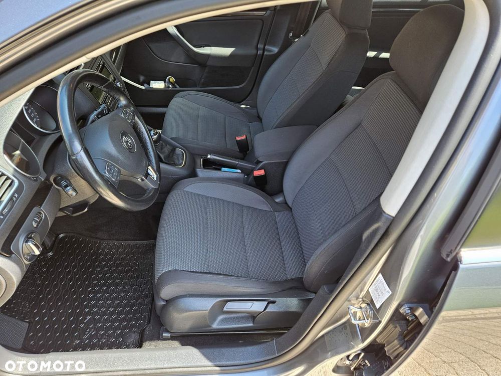 Volkswagen Golf 1.6 TDI Comfortline - 8