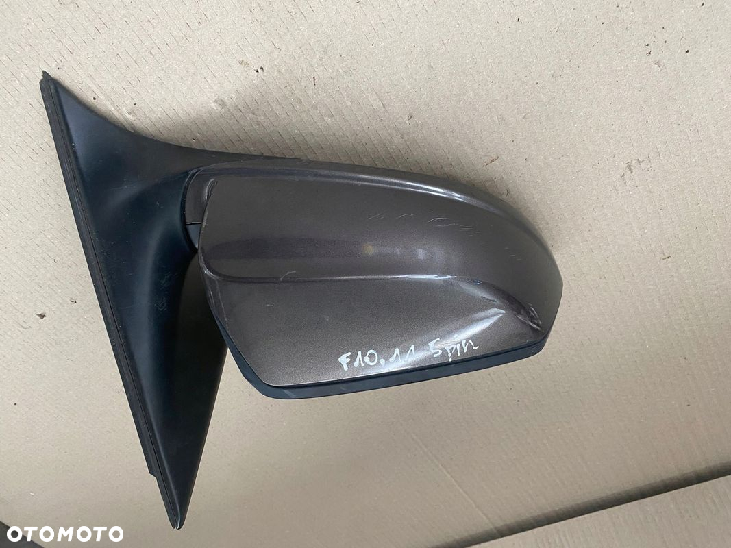 LUSTERKO PRAWE BMW F10 F11 EUROPA 5PIN - 2