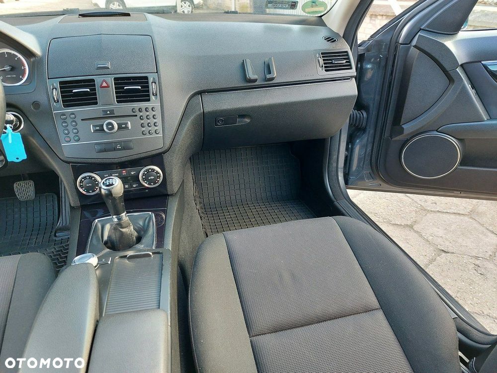 Mercedes-Benz Klasa C - 17