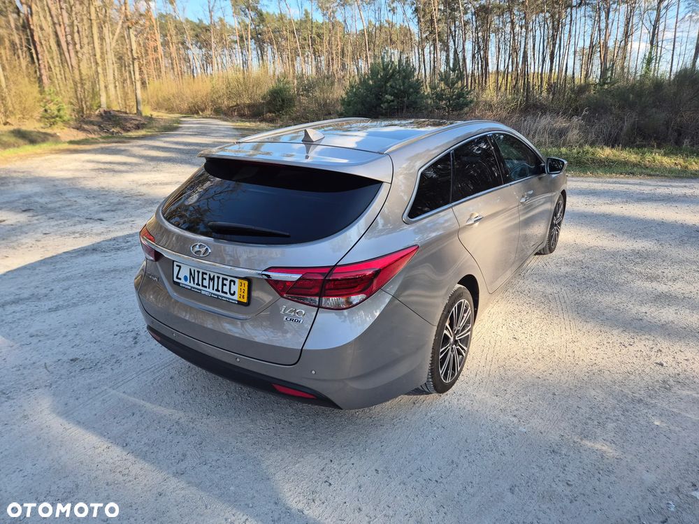 Hyundai i40 Kombi blue 1.7 CRDi DCT Premium - 14