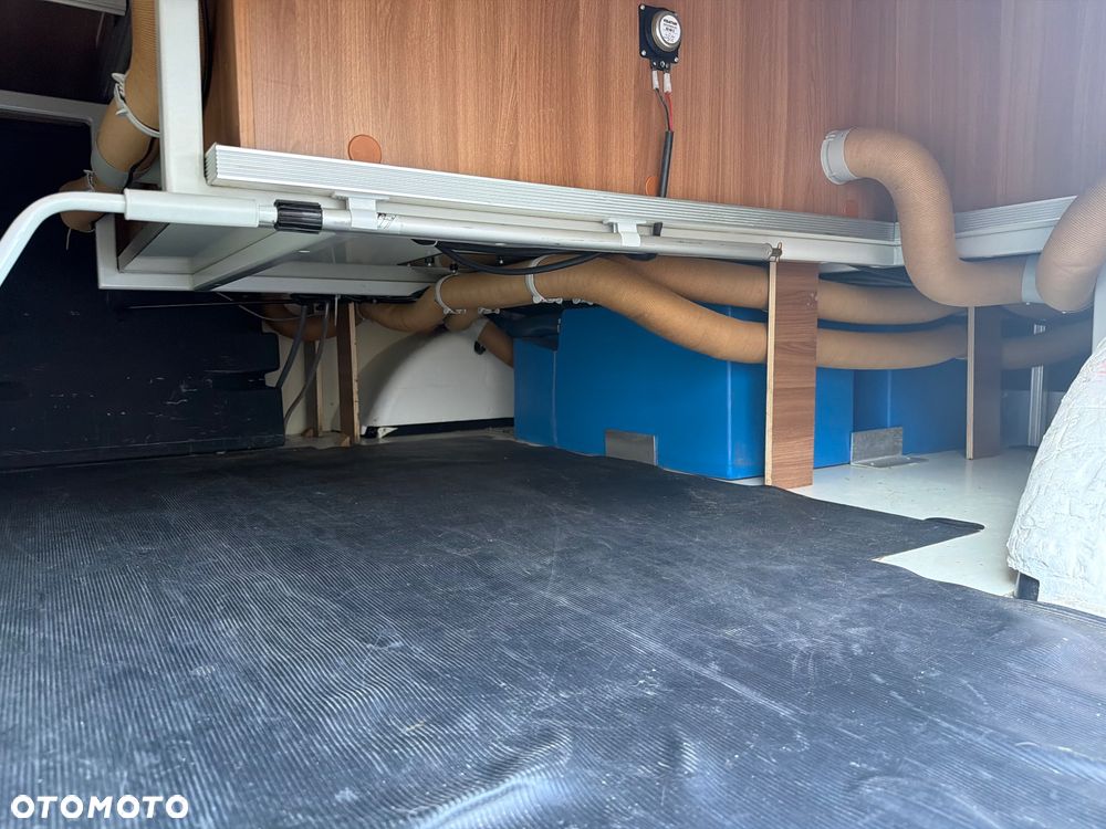 Eura Mobil Activia One 570 HS - 40
