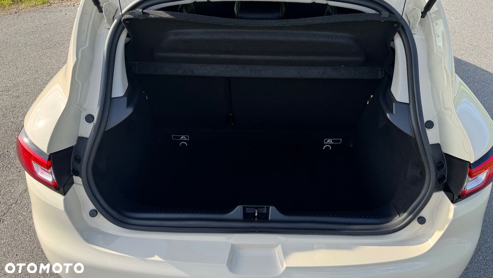 Renault Clio TCe 90 Luxe - 16