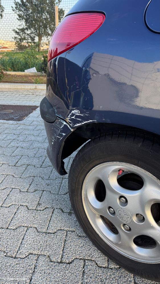 Peugeot 206 1.9 D XT - 37