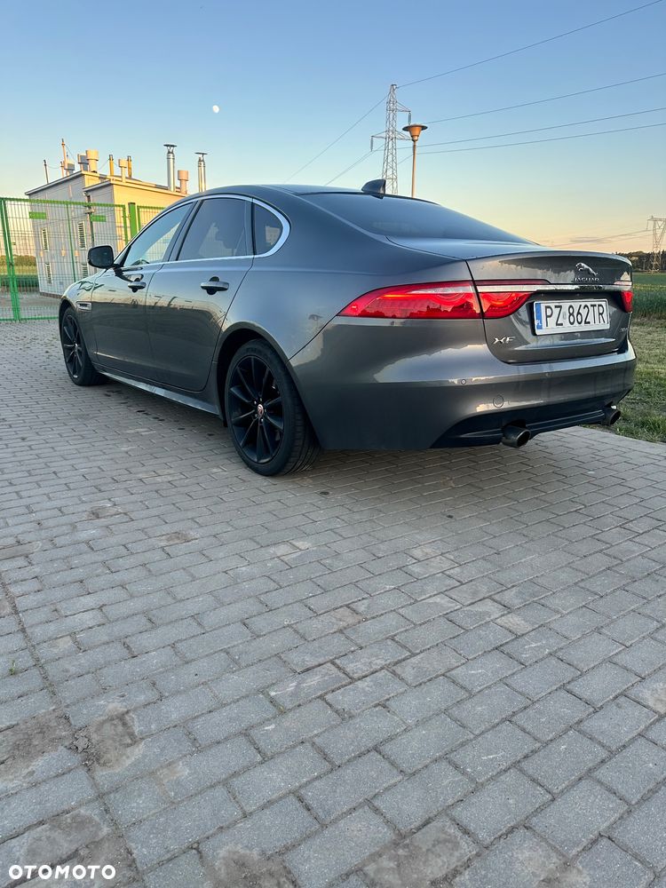Jaguar XF 3.0 TDV6 R-Sport - 5
