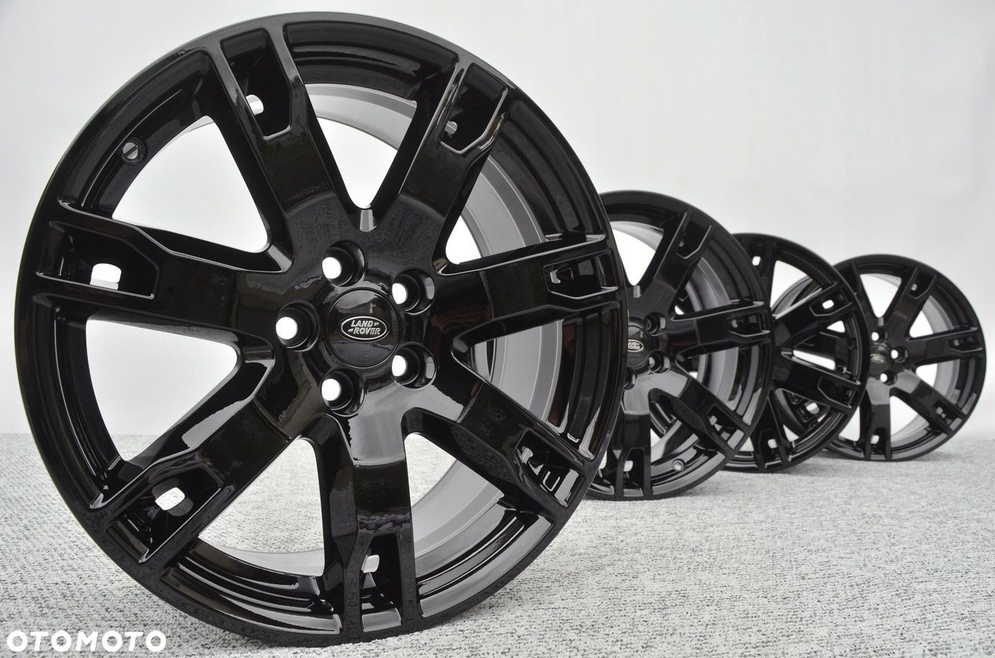 Felgi 8x18 5x108 Land Rover Range Evoque Velar Freelander 2 Discovery Sport - 1