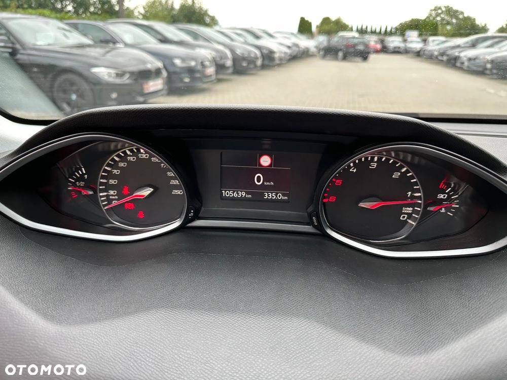 Peugeot 308 - 13