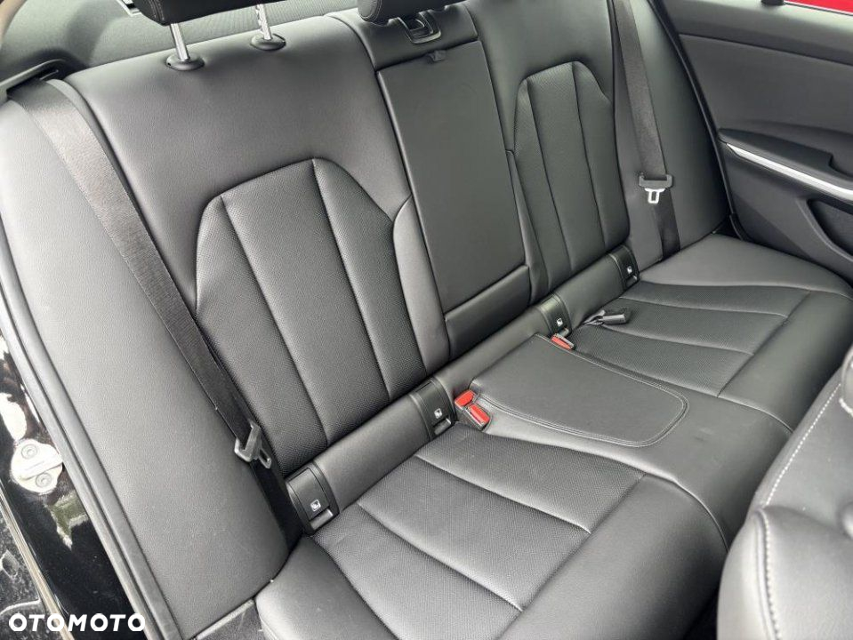 BMW Seria 3 - 13