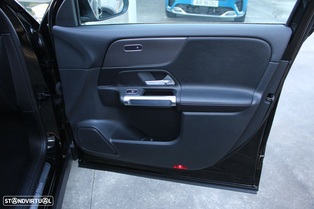 Mercedes-Benz GLB 180 7G-DCT Progressive Advanced - 17