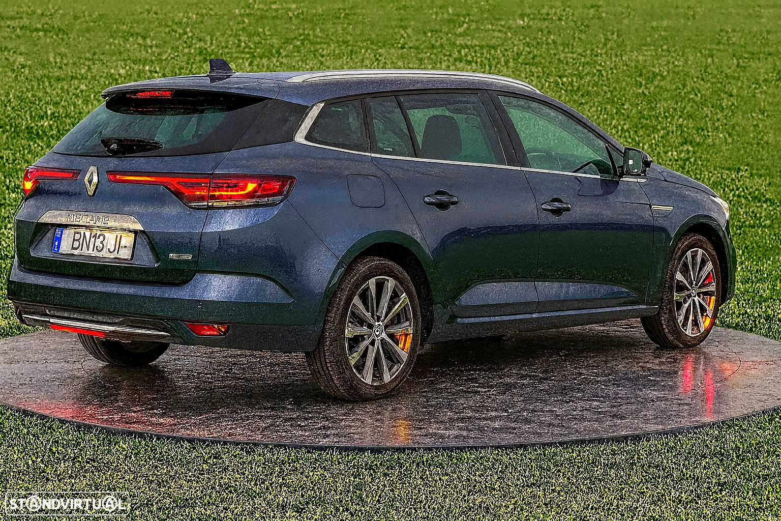 Renault Mégane Sport Tourer E-TECH Plug-in 160 R.S. LINE - 4