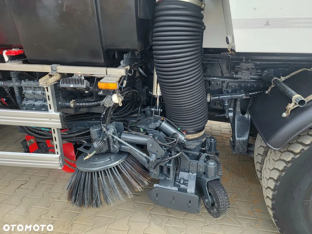 Renault C 380 Bucher Eurovoirie 2 silniki - 19