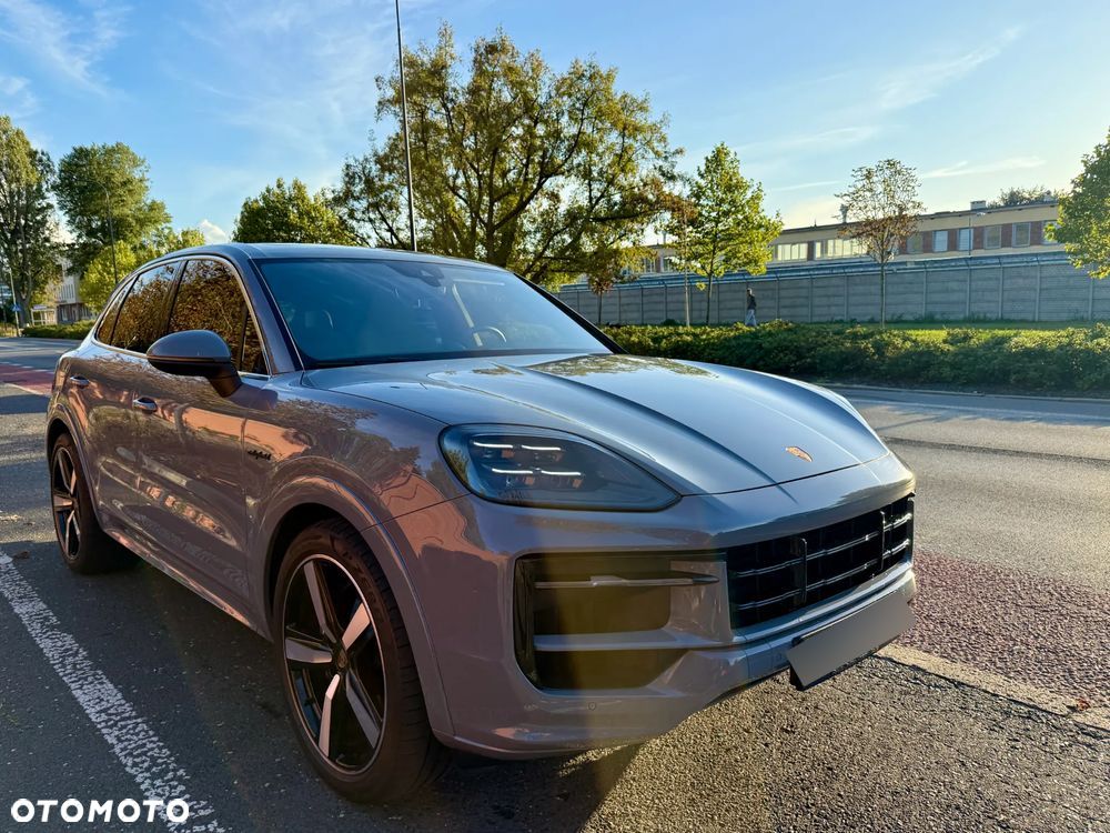 Porsche Cayenne E-Hybrid - 2