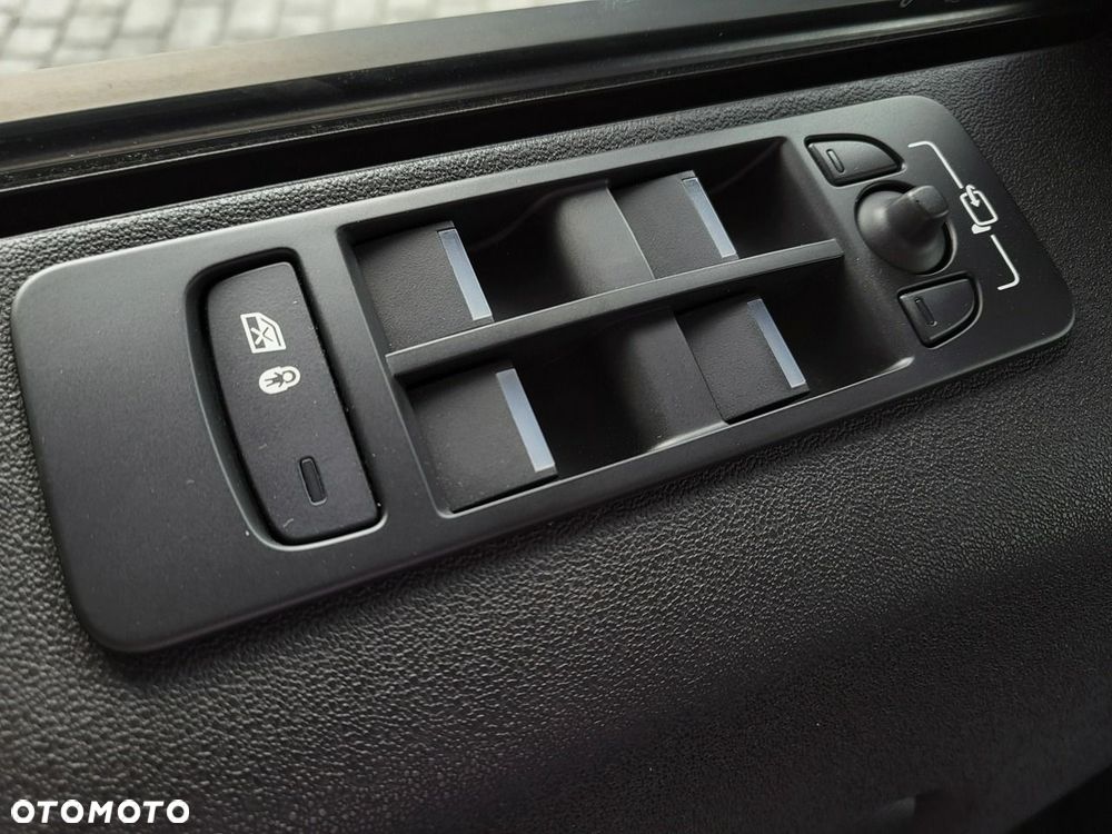 Land Rover Discovery Sport - 14