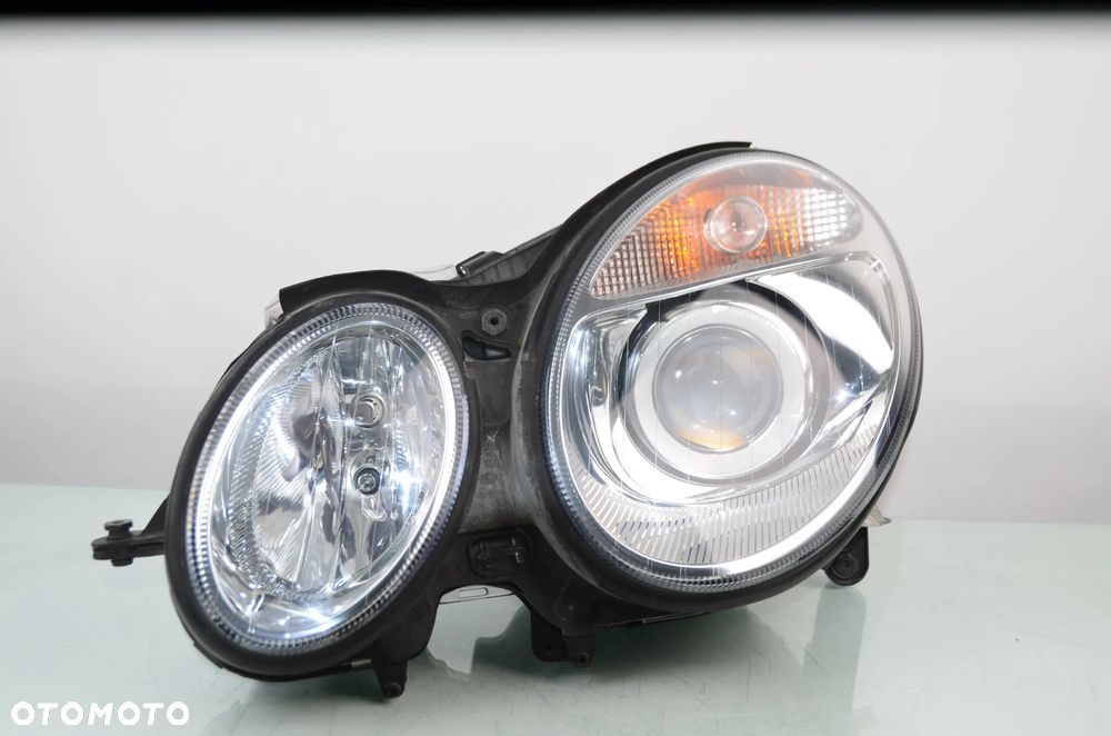 MERCEDES E-KLASA W211 BI-XENON A2118201961 Lewy Przedni Oryginał KOMPLETT - 2