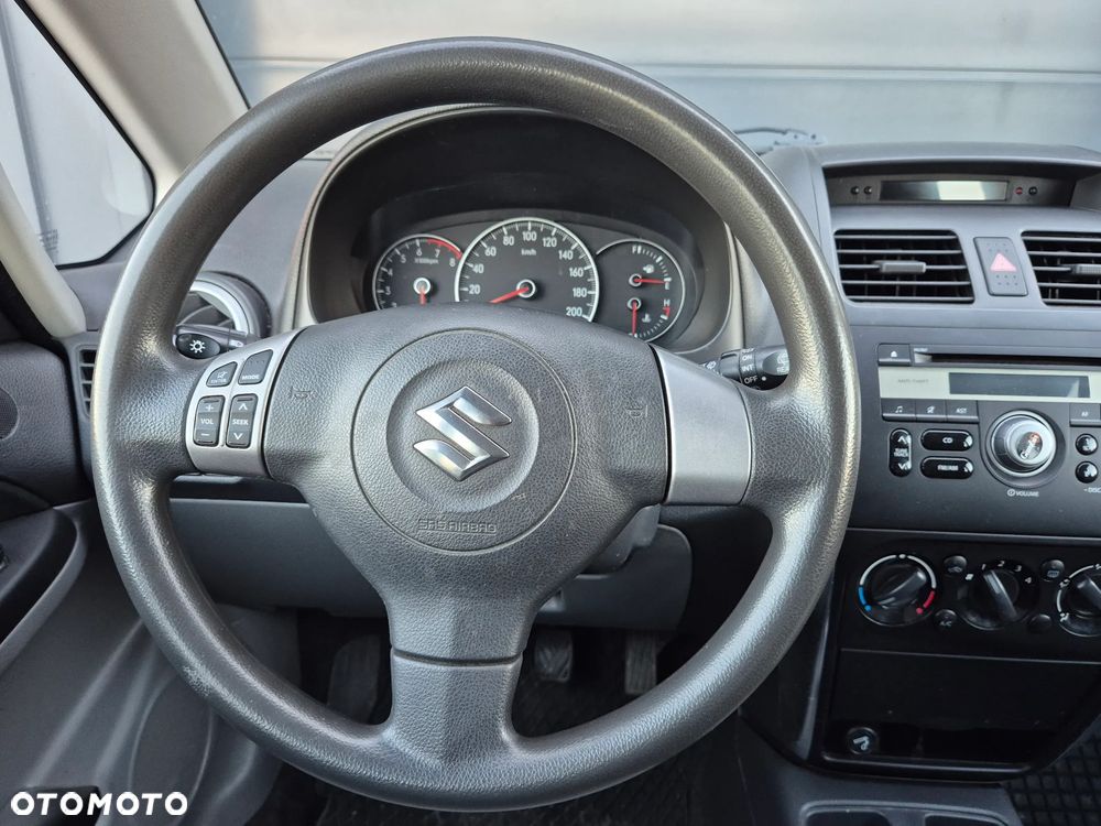 Suzuki SX4 1.6 GS / Premium 4WD - 16
