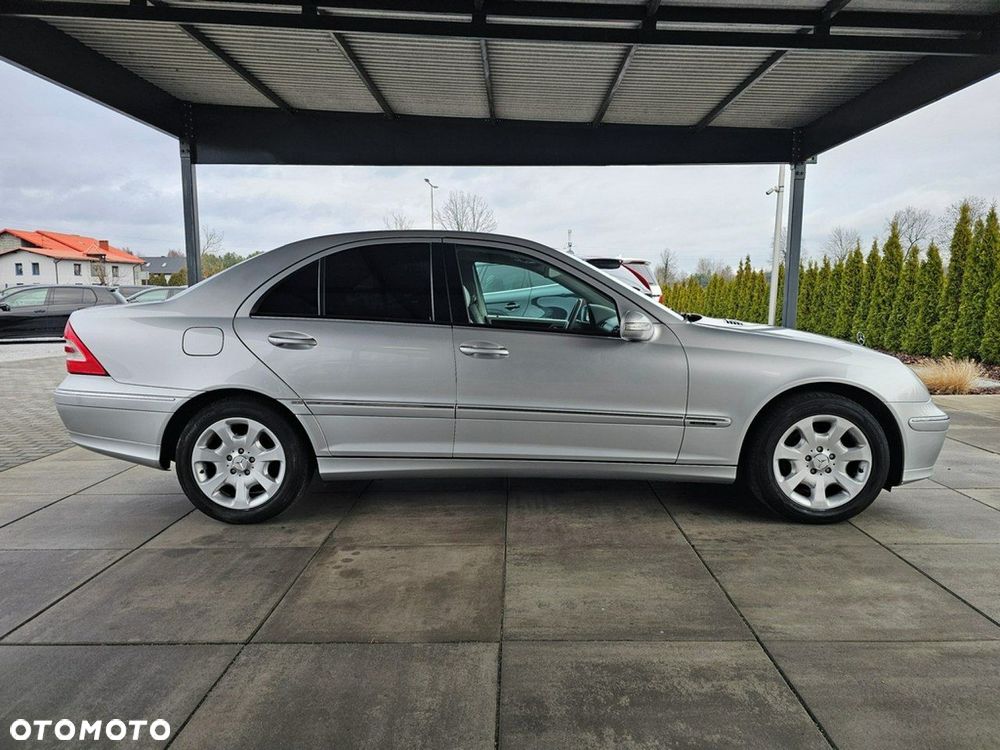 Mercedes-Benz Klasa C 180 Kompressor Automatik Elegance - 9