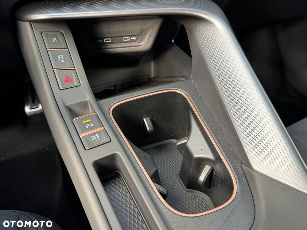 Cupra Terramar 1.5 eTSI mHEV Advantage Edition DSG - 32