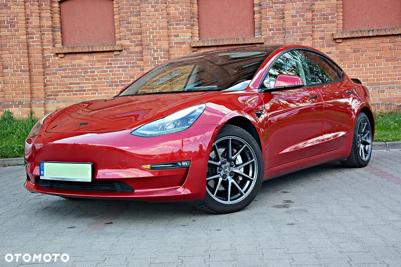 Tesla Model 3 Langstreckenbatterie Allradantrieb Dual Motor - 6
