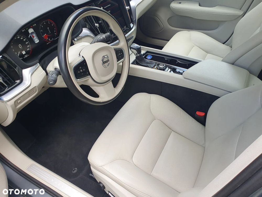 Volvo S60 T6 AWD Momentum Pro - 11