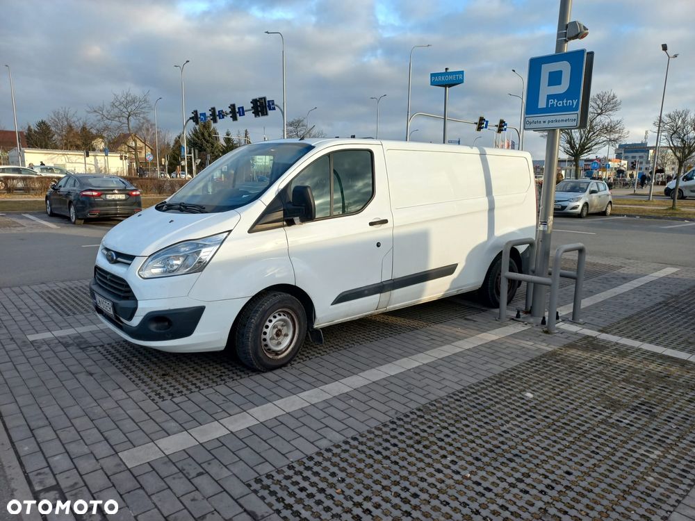 Ford TRANSIT CUSTOM - 9