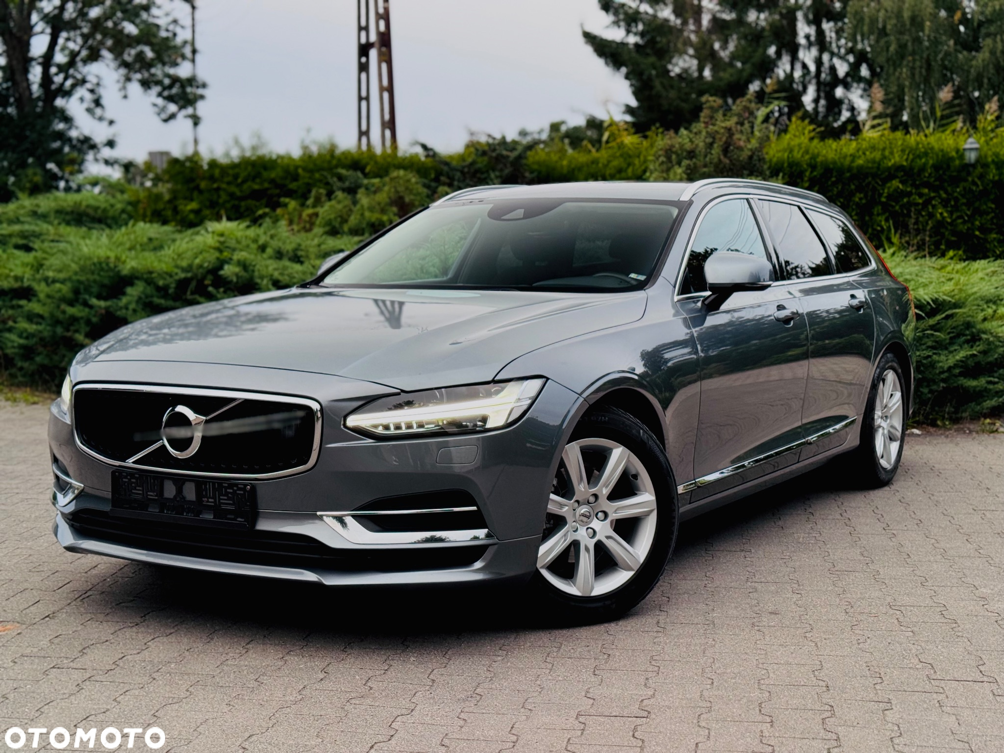 Volvo V90 D3 Geartronic Momentum Pro - 16