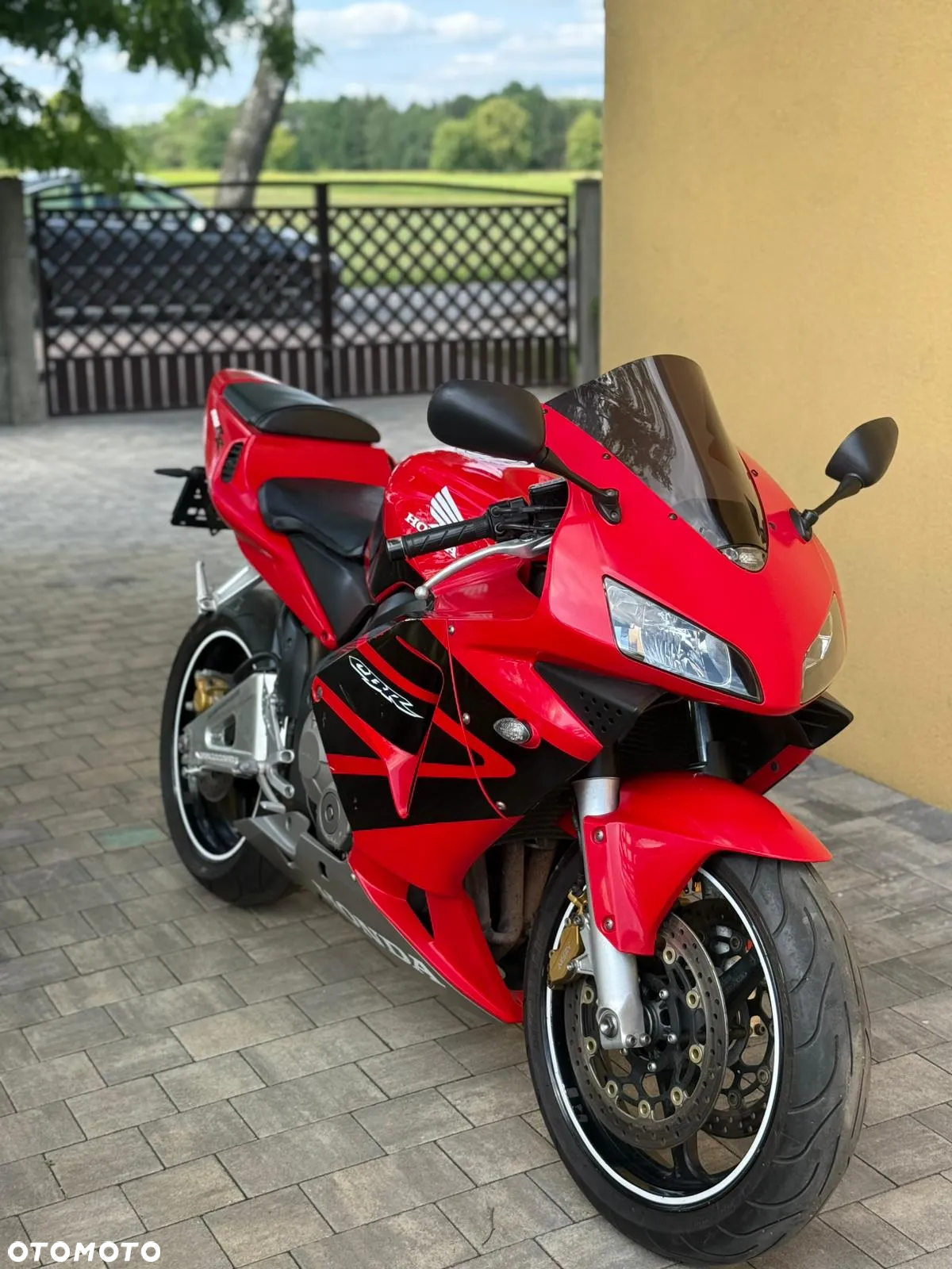 Honda CBR - 3