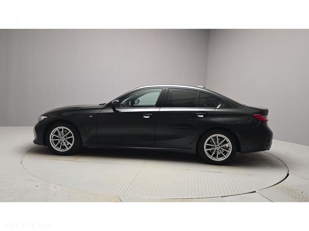 BMW Seria 3 320d xDrive mHEV M Sport - 3
