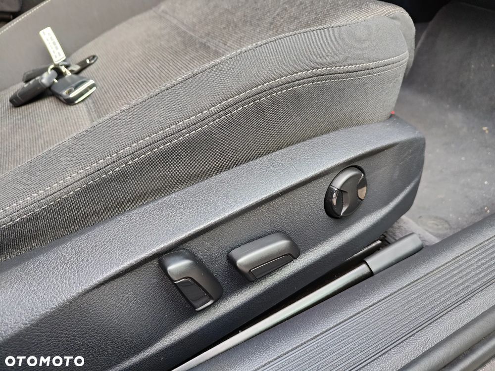 Volkswagen Passat 2.0 TDI SCR DSG Highline - 20